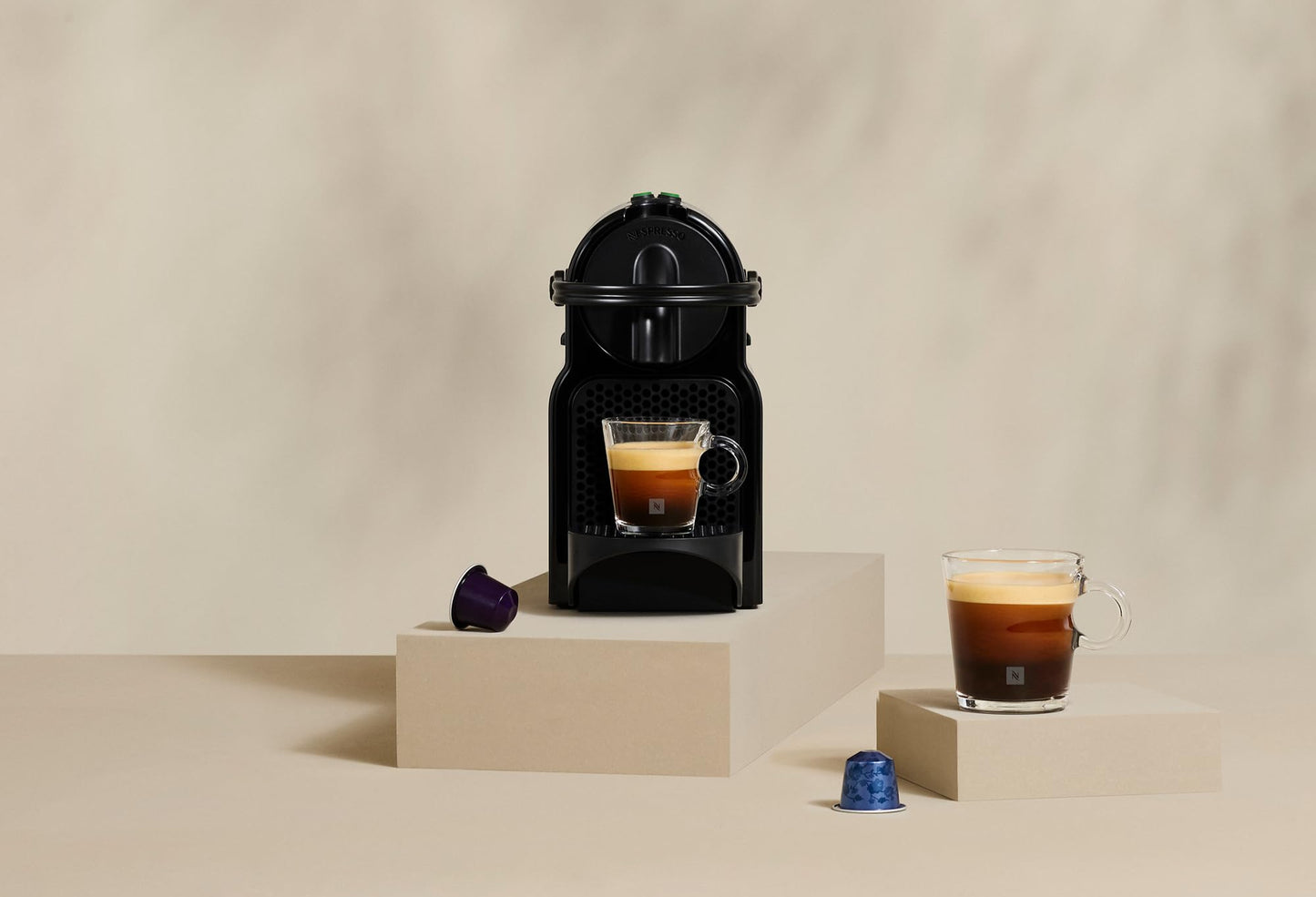 👉 Kapsel-Kaffeemaschine – Mit Hochdruckpumpe & Energiesparfunktion, automatische Abschaltung nach 9 Min., für Espresso & Lungo, 0,7 l Wassertank, Schwarz